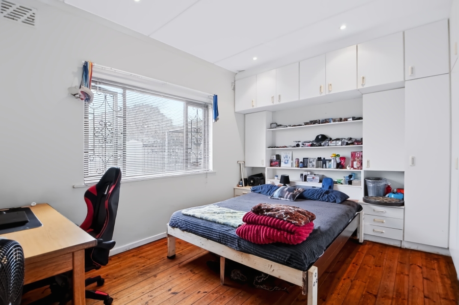 4 Bedroom Property for Sale in Oakdale Western Cape